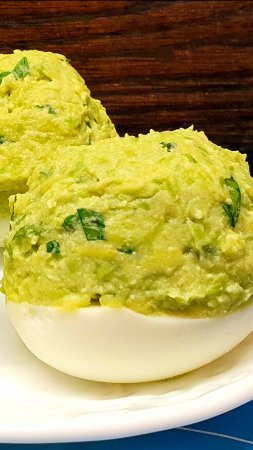 Яйца фаршированные авокадо - Простая и вкусная закуска