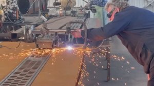 В г. Крымске продолжается строительство двух пешеходных и одного автомобильного мостов