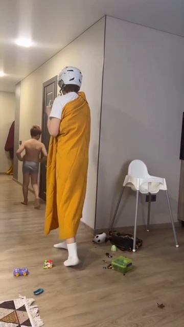 Девочки, ролик носит юмористический характер. 😂😂😂