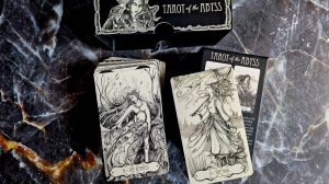 Карты Таро Бездны - завораживающая монохромная колода Аны Туриан ❤️