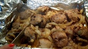 Сочный Шашлык в духовке! В Фольге с Луком! Очень вкусное и нежное мясо!