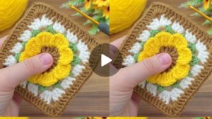 Квадратный мотив крючком