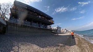 Сочи Лазаревское сегодня 5 мая 2025. Какая обстановка на пляже, море, погода. Мазута нет