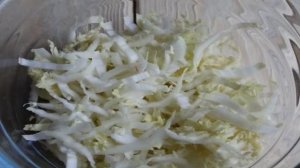 Коул слоу с пекинской капустой и маком