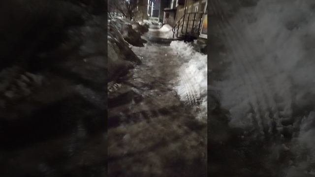 14 марта 2025 г., 23:25:51
ул. Газеты Звезда - уборка снега
VID_20250314_232301222