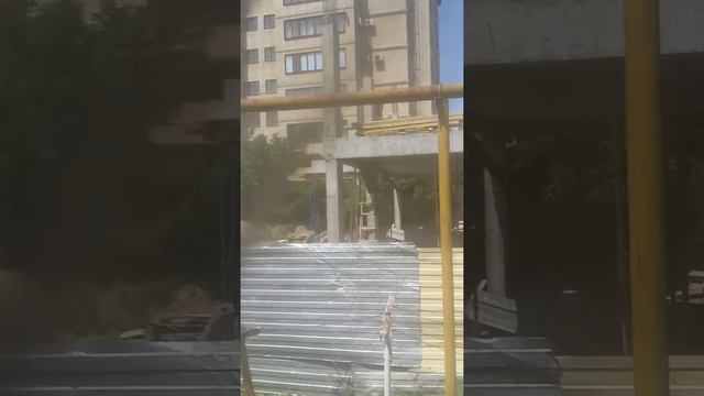 Пока построят дом мы просто завалимся властям все равно . Армавир Краснодар скин край.