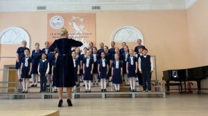 Музыка Ю.Чичкова, слова П.Синявского "Балалайка". ХОР «Надежда», Солист Казьмин Андрей - балалайка