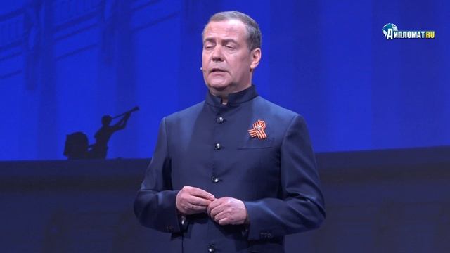 "Ядерный апокалипсис отложен, но не отменён": Медведев — о будущем, где оружие решает всё