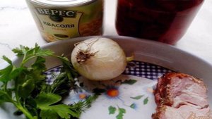 Сытный салат с белой фасолью