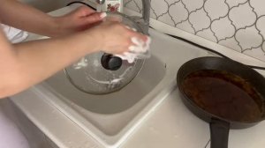 Мою посуду новым средством