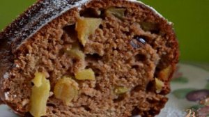 Яблочный кекс с изюмом и клюквой