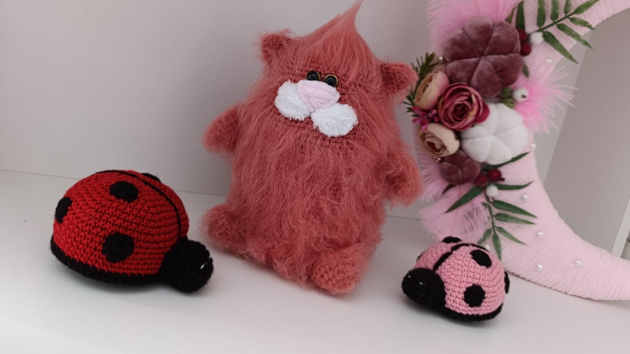05-05-2025 Готовые вязаные игрушки.