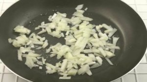 Суп мясной с рисом и оливками