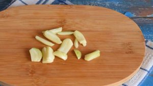 Говядина с черносливом и красным вином  в скороварке