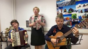 "В землянке" А.Сурков и К.Листов,"Тучи в голубом" В.Аксенов  и А.Журбин. Кавер исполняет Труэт "АТО"