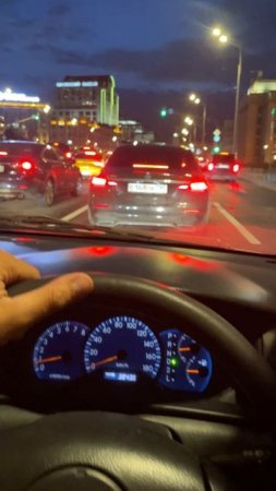 Приехал на автомобиле с Кемерово в Москву
