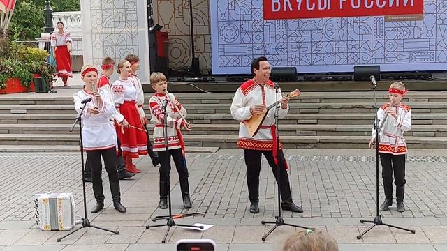 Культурная программа на фестивале "Вкусы России" смотреть онлайн