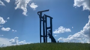 В память о жителях целой деревни, убитых в годы Великой Отечественной. Пронзительный мемориал КСТЫ.