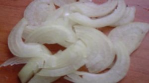 Салат из помидоров, сыра, болгарского перца и моркови