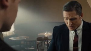 Фильм Легенда 2015. Захватывающий момент в баре. HD.