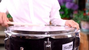 У меня под окном расцветает сирень - поют Ирина Нэлсо и Вячеслав Абросимов (_Full-HD.mp4