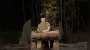 Хорошая древесина залог прочной и долговечной кухонной посуды.