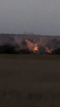 Гарно снимает под музыку, как побратимов кроют наши Грады