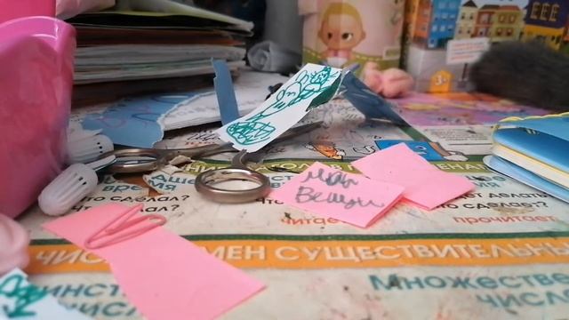 распоковка бумажных сюпризов новое видео кот мурзик. милашка школа смотреть онлайн