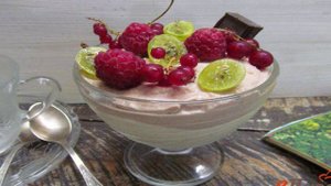 Десерт из пшеничной каши с творогом