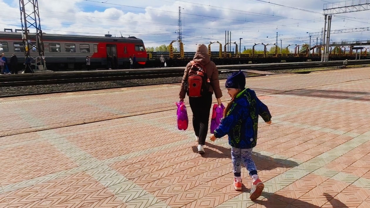 ПОСЛЕ ДОЖДЯ/  НАША ЖИЗНЬ В ДЕРЕВНЕ/ ПОКУПКА ДЛЯ ВЕРОНИКИ/ НАПЕКЛИ ПИРОГОВ / НА ВОКЗАЛЕ