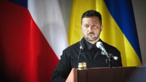 Заявления Зеленского о провокациях на 9 Мая вызвали резкую критику в Европе