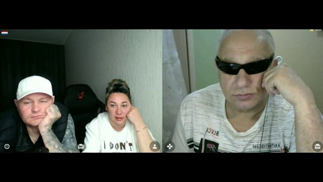 Все с претензиями.