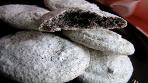 Печенье-безе с маком и шоколадом