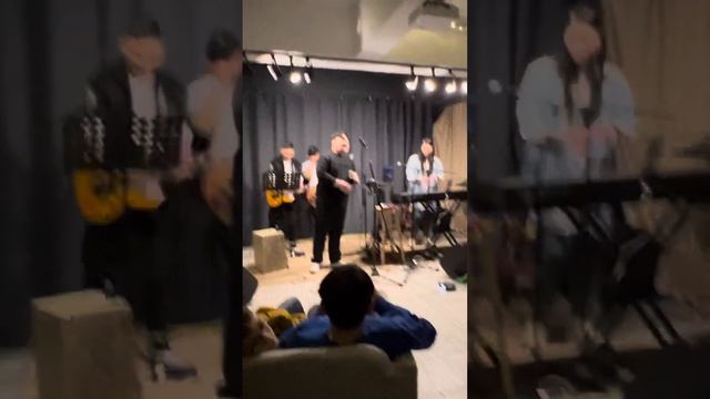 Кавера на 2 песни:«Седая Ночь» и «Ты-не верь слезам»!Кавер-бэнд «7километров»- @pabbymusic4834 смотреть онлайн