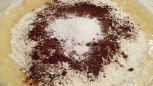 Пирог из айвового варенья