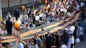 Шествие "Бессмертного полка" провели в разных странах мира