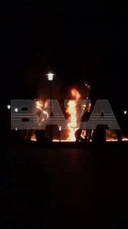 Упавший беспилотник сжег детскую площадку в Борисоглебске Воронежской области.