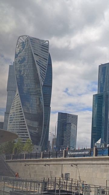 Речной трамвайчик — сердце водной артерии Москвы #москва #речнойтрамвай #москвасити