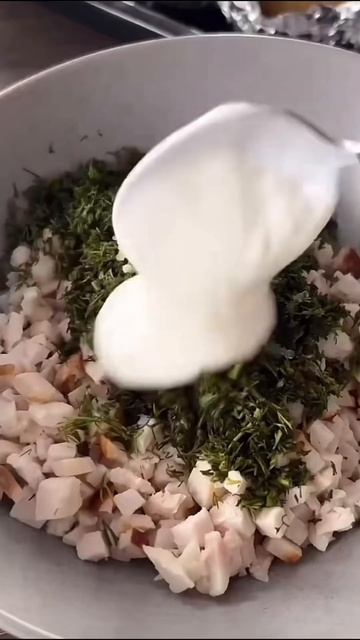 КАРТОФЕЛЬ  ЗАПЕЧЕННЫЙ С СЫРОМ