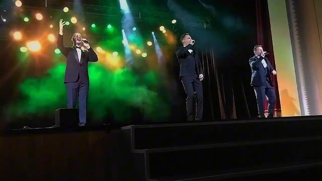 На танц площадках эту песню орали все. Непревзойдённое Трио басов. Любите девочки смотреть онлайн