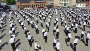 1800 бузулучан стали участниками акции «Вальс Победы»