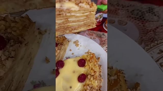 Самый быстрый и вкусный тортик,коржи жаряться на сков?