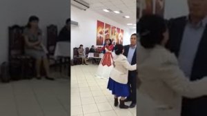 Самая лучшая песня на кыз узату. Қыз ұзату Атырау. Жанды дауыс