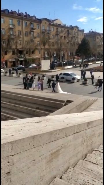 Спускаемся с каскада Ереван 🇦🇲 #армения #армения_сегодня #ереван смотреть онлайн