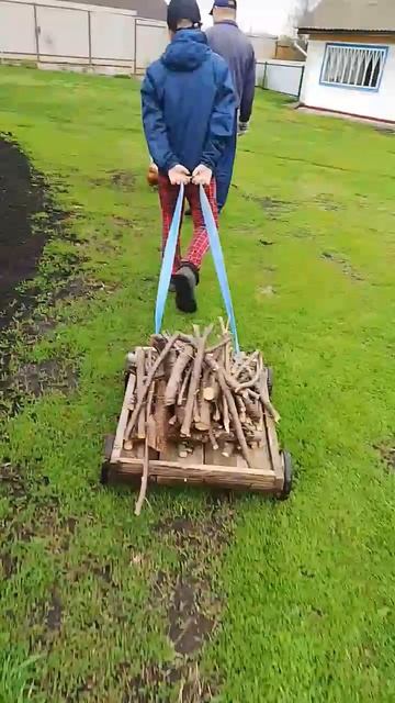 в деревне работа всегда найдётся #огородныедела #огор?
