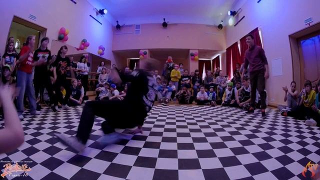 РЕАКЦИЯ 2016 - BREAKING JUNIORS 18 - Глебати vs. Водолей