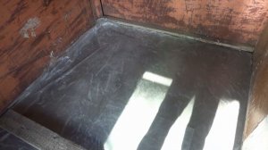 Нужно ли поливать бетон после заливки / Полы по грунту