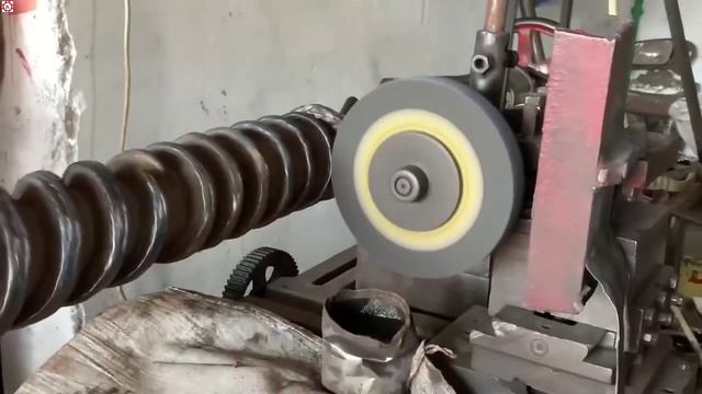 Процесс ремонта большёго шнека.