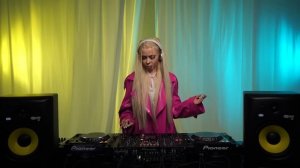 Bella Kri - LightStudioPhotoSpace Kiev Dj Live Set