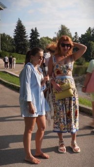 Бренды не важны!!!?? Сколько зарабатывают в Питере? #shorts